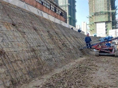 双滦建筑边坡支护
